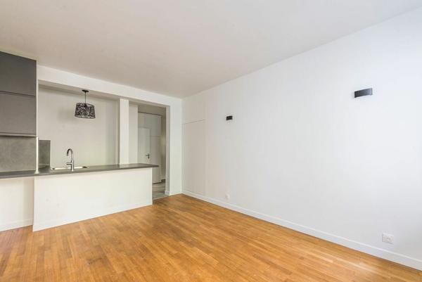 Appartement à vendre    3 pièces • 58,07 m2    Paris 14