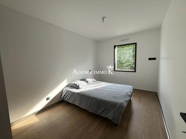 MONTAMISÉ - VILLA NEUVE DE T6 AVEC PISCINE , Montamise