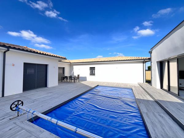 MONTAMISÉ - VILLA NEUVE DE T6 AVEC PISCINE , Montamise