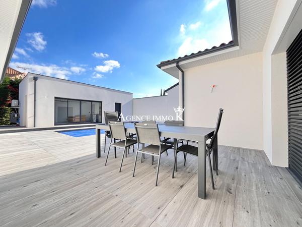 MONTAMISÉ - VILLA NEUVE DE T6 AVEC PISCINE , Montamise