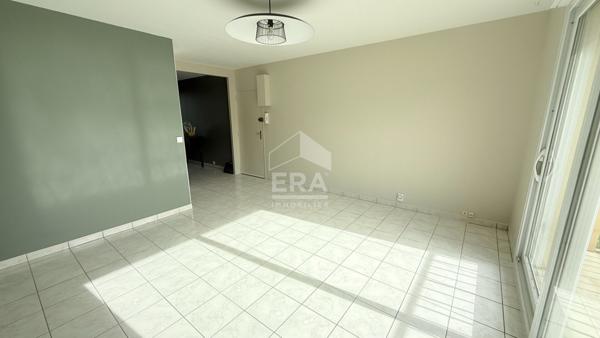 Appartement centre de ville de Laval 3 pièce(s) 60.6 m2