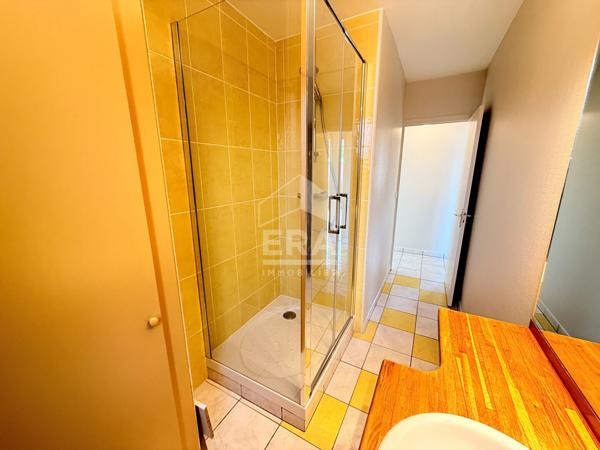 Appartement centre de ville de Laval 3 pièce(s) 60.6 m2