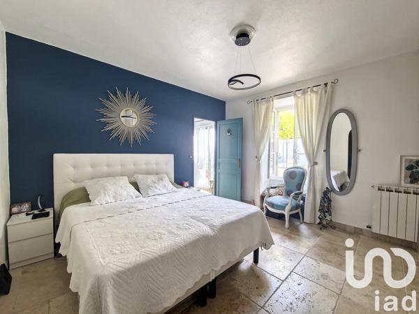 Demeure 8 pièces de 207 m² à Capendu (11700)