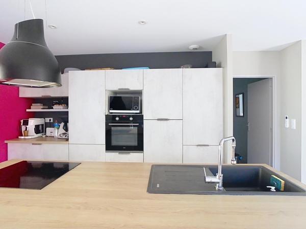 Maison récente avec jardin terrasse et garage+carport 3 places !