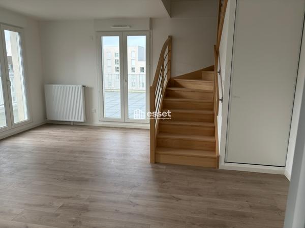 Location Appartement 4 pièces 79.23 m² - Cergy 95000