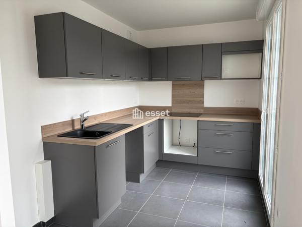 Location Appartement 4 pièces 79.23 m² - Cergy 95000