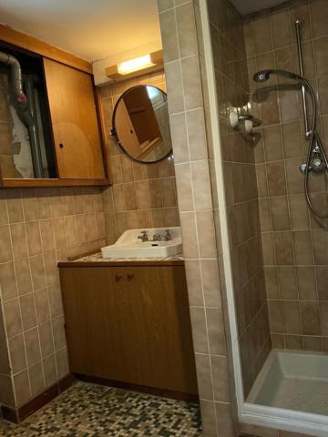 Maison,98m2, 6 pièces,4 chambres, 18 ares de terrain et dépendances