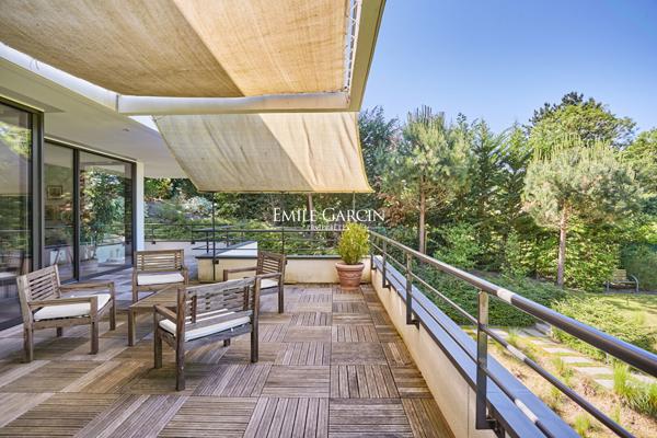 A vendre-Demeure style Californien-465 m²-La Celle St Cloud- terrain 2000 m²