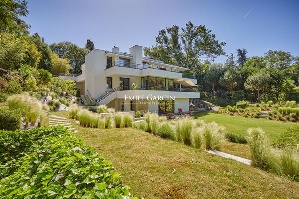 A vendre-Demeure style Californien-465 m²-La Celle St Cloud- terrain 2000 m²