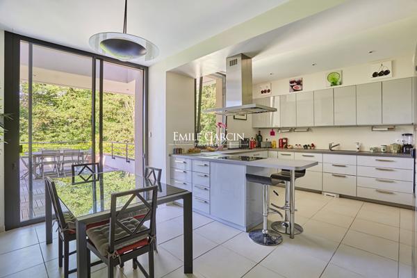 A vendre-Demeure style Californien-465 m²-La Celle St Cloud- terrain 2000 m²
