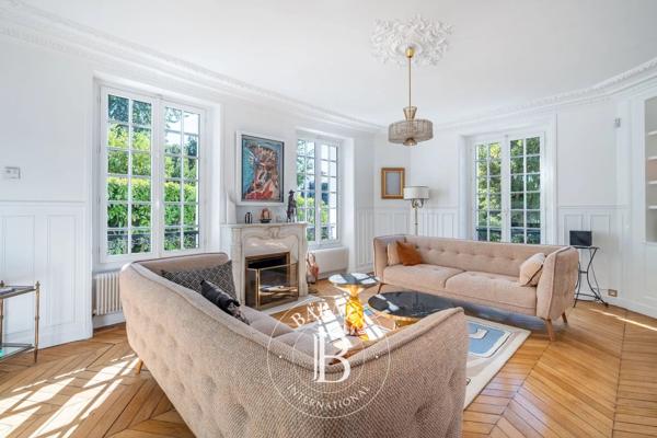 La Celle-Saint-Cloud, Maison 6 Chambres -  400 m² à vendre