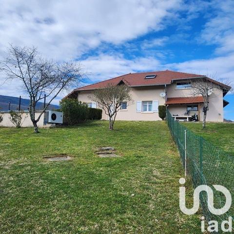 Demeure 9 pièces de 194 m² à Artemare (01510)