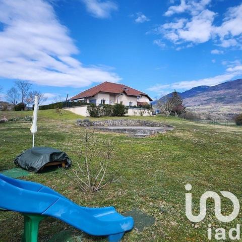 Demeure 9 pièces de 194 m² à Artemare (01510)