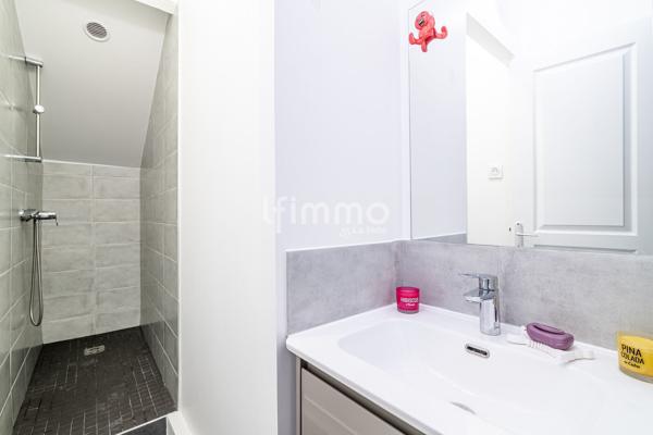 Villejuif Centre – Metro 7 et 14- Duplex 2 pièces 30 m² rénové – DPE C