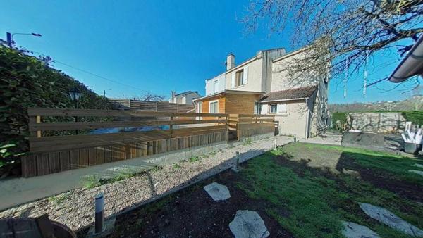 Belle maison F4 avec piscine – Le Chambon-Feugerolles