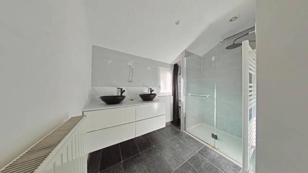 Belle maison F4 avec piscine – Le Chambon-Feugerolles