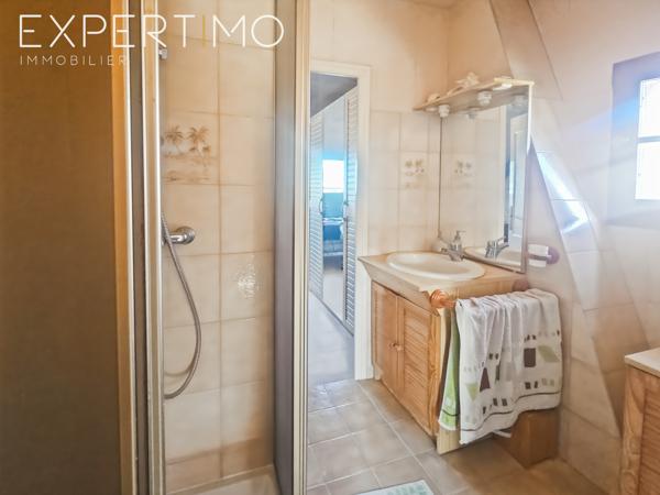 Maison 164 m² avec véranda et terrain de 1 566 m²