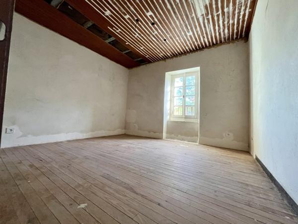 Maison à vendre 104 000 € Le Fossat 5 p 104 m² DPE