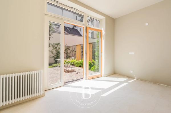 Clichy, Maison de ville 4 Chambres -  179 m² à vendre