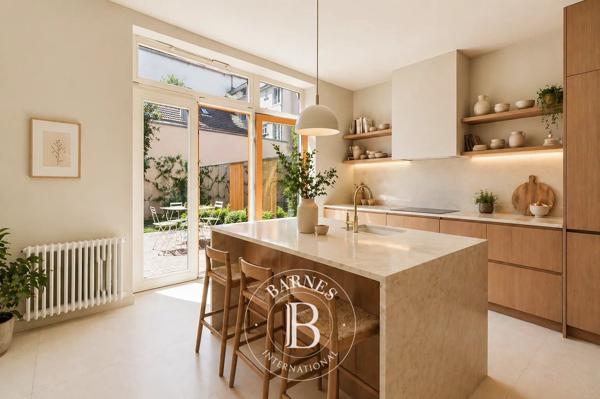 Clichy, Maison de ville 4 Chambres -  179 m² à vendre