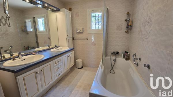 Maison à vendre 6 pièces 168 m² Les-Issambres