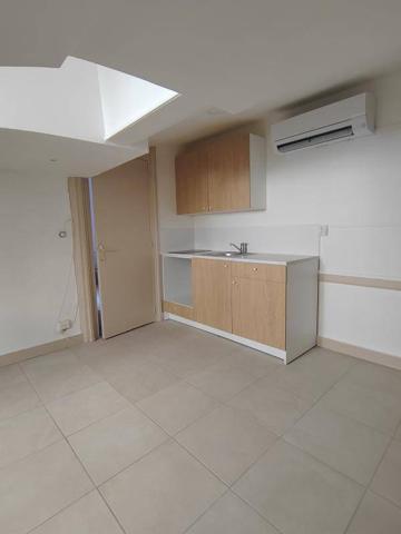 Appartement 1 pièce                                        - 42000 Saint-Étienne Réf : 12256