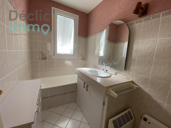 Vente maison Aiffres, 147m² 1593m² 7 pièces 210 000€ Page /fr/detail.htm