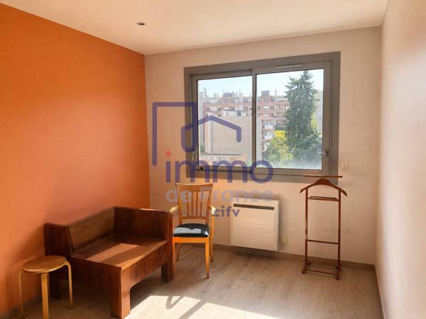 Appartement 6 pièces                                        - 38100 Grenoble Réf : 21564