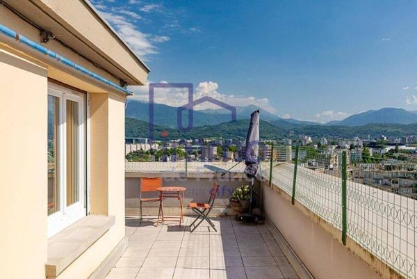Appartement 2 pièces                                        - 38000 Grenoble Réf : 21686-IMMODEFRANCE69