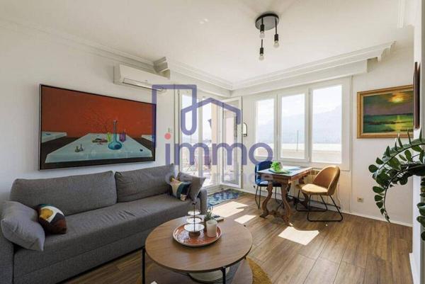 Appartement 2 pièces                                        - 38000 Grenoble Réf : 21686-IMMODEFRANCE69
