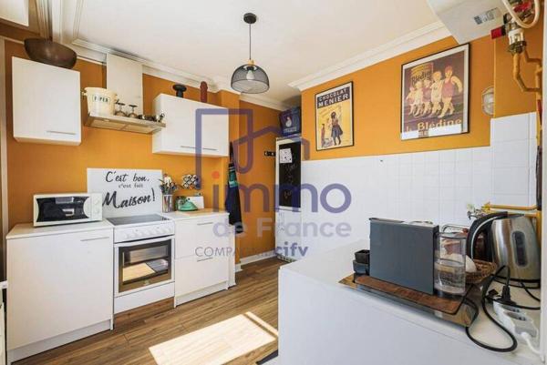 Appartement 2 pièces                                        - 38000 Grenoble Réf : 21686-IMMODEFRANCE69