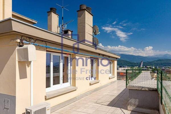 Appartement 2 pièces                                        - 38000 Grenoble Réf : 21686-IMMODEFRANCE69