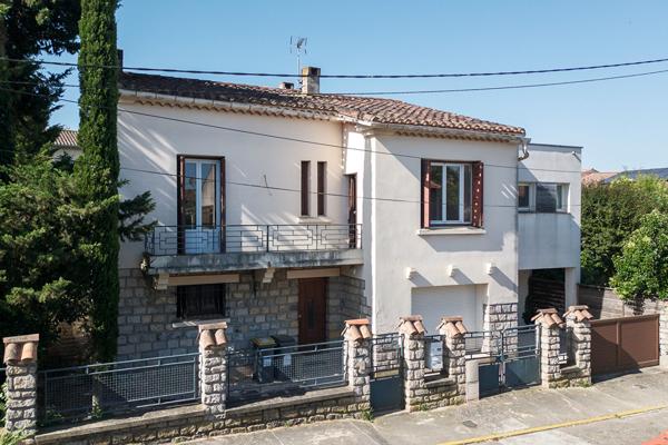 CARCASSONNE – PASTEUR Villa T9 272m² (207m² hab.) avec guest house, piscine, jardin, garage, et pool house