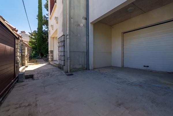 CARCASSONNE – PASTEUR Villa T9 272m² (207m² hab.) avec guest house, piscine, jardin, garage, et pool house