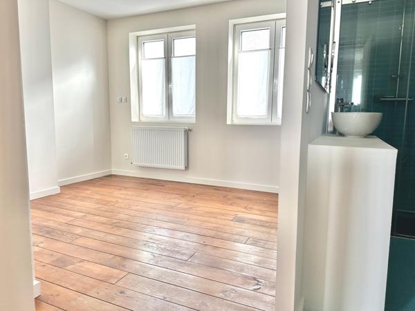 Maison 4 chambres, 2 salles de bain, jardin,garage