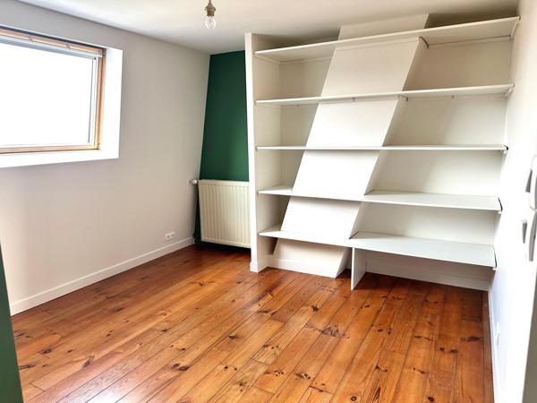 Maison 4 chambres, 2 salles de bain, jardin,garage