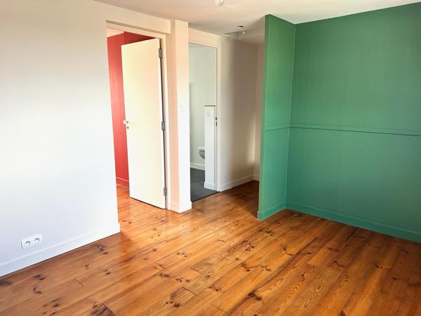 Maison 4 chambres, 2 salles de bain, jardin,garage