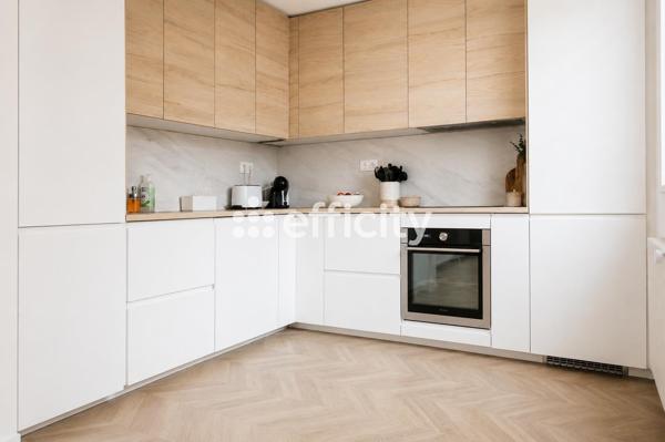 Maison
         6 pièces
        - 117 m² 425 000 € *
