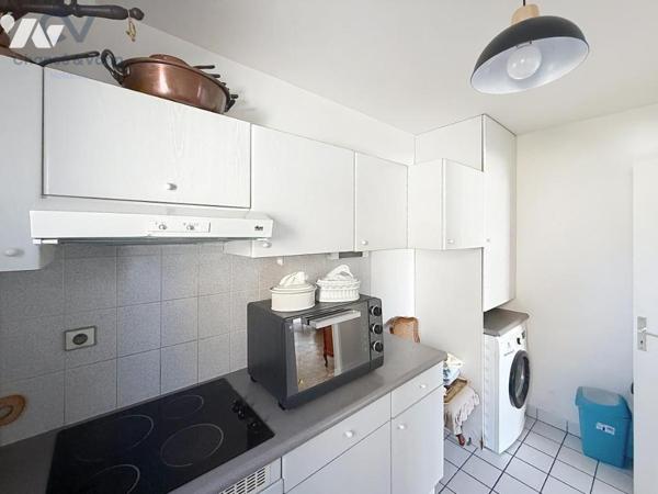 DEAUVILLE – CENTRE VILLE PROCHE PLAGE – 3 PIÈCES AVEC BALCONS – ASCENSEUR – CAVE