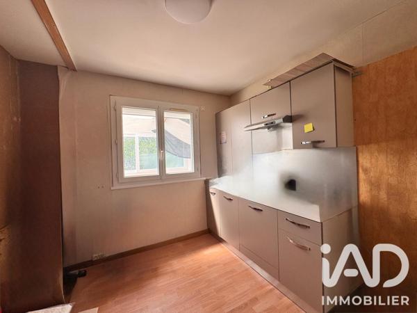 Immeuble à vendre 93 m² La Queue-en-Brie