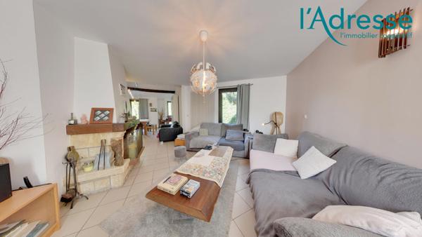 Magnifique maison familiale à deux pas de la gare RER A de Noisiel