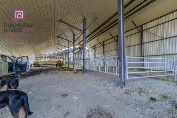 Domaine agricole  Biologique de 133 hectares Montbrun Les Bains 26570