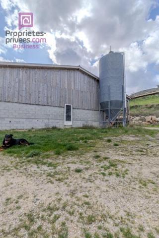 Domaine agricole  Biologique de 133 hectares Montbrun Les Bains 26570