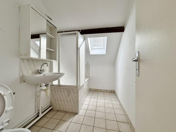 Appartement  3 pièce(s)  2 chambre(s)  57 m²