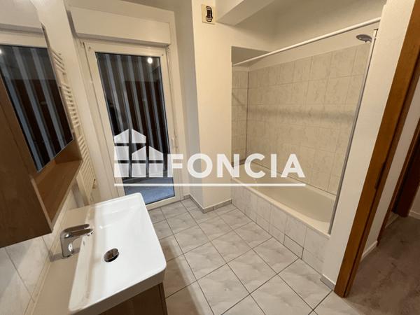 Location Appartement 4 pièces 83.5 m² - 18 ALLEE DES MARRONNIERS Logelbach 68124