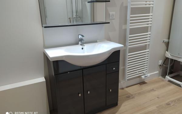 Maison à louer    3 pièces •  Saucats