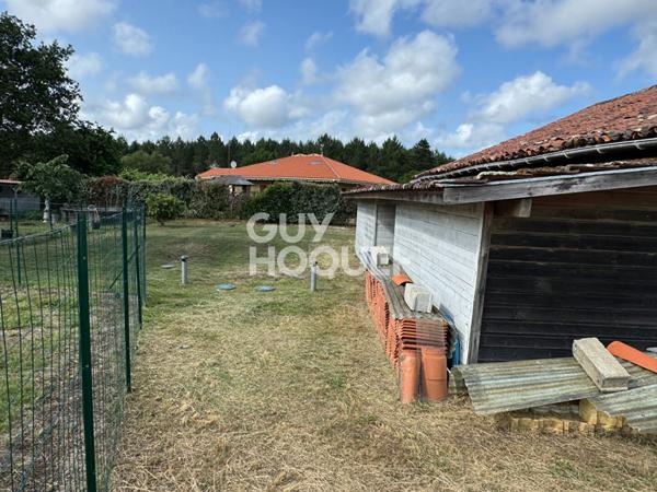 Grange d'environ 200m à restaurer à Bias sur 1004 m2 de terrain