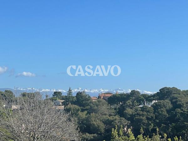 Vente Maison 6 pièces de 170m² - 06600 Antibes