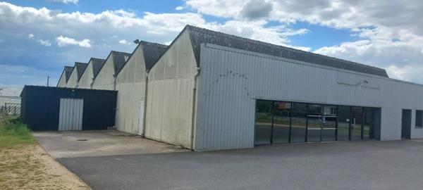 Location immobilière : Commerce à Bressuire   320 m² 2 226 € / Mois (Charges comprises)- GONORD IMMOBILIER.