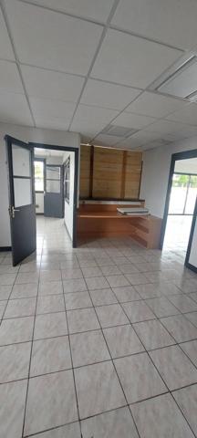 Location immobilière : Commerce à Bressuire   320 m² 2 226 € / Mois (Charges comprises)- GONORD IMMOBILIER.